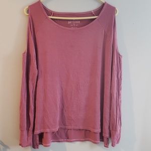 Pink shirt with shoulder holes